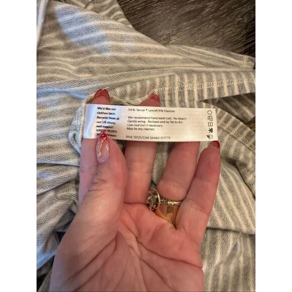 Eileen Fisher Soft Tencel Lyocell Gray & White Stripe Tunic Top sz L EUC - Picture 7 of 7